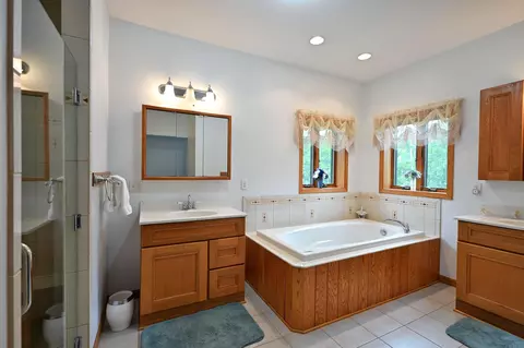 Bath - n5020 Red Pine Tr, Spooner, WI 54801 photo 1 of 2