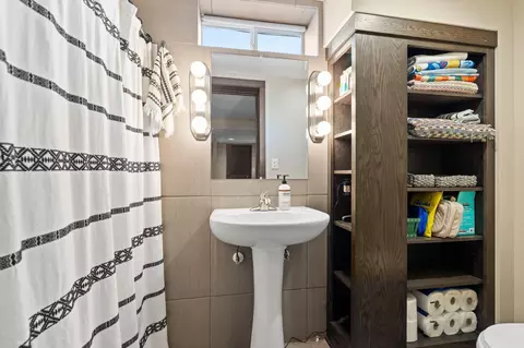 Bath - 1120 8th Ave N, Saint Cloud, MN 56303 photo 6 of 7