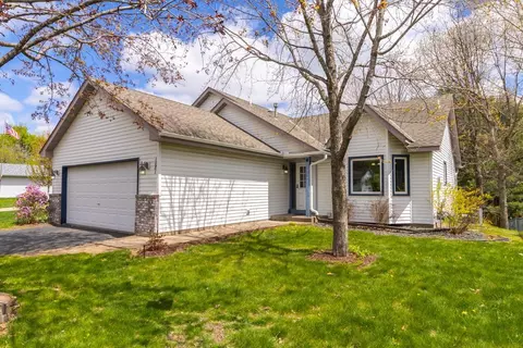 1081 Gilbert Ct, Stillwater, MN 55082