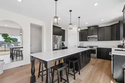 Kitchen - 6615 Bluestem Way, Excelsior, MN 55331 photo 2 of 4
