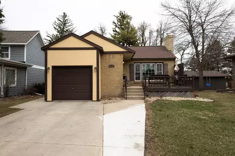 207 Lake Ave, Worthington, MN 56187