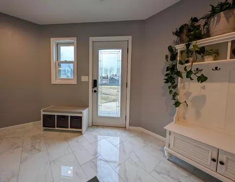 Entry Way - 351 5th Ave, Walcott, ND 58077 photo 1 of 3
