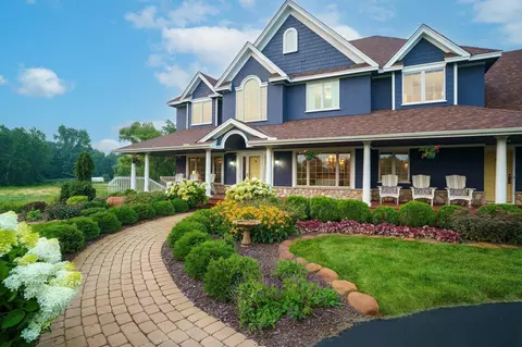 Exterior - 3050 Becker Rd, Independence, MN 55359 photo 2 of 18