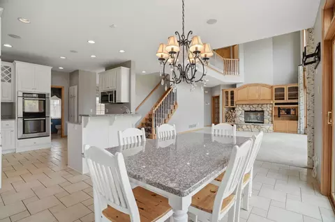 Dining - 3050 Becker Rd, Independence, MN 55359 photo 2 of 2