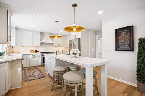 6507 Gleason Ct, Edina, MN 55436