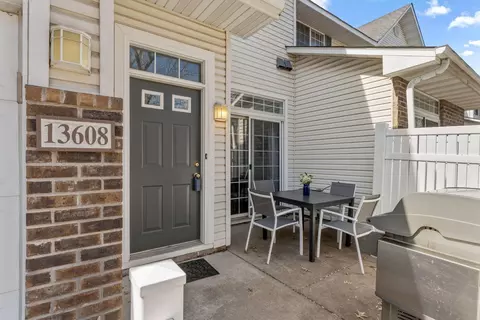 13608 Carmody Dr, Eden Prairie, MN 55344