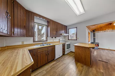 Kitchen - 1172 6th Ave SW, Faribault, MN 55021 photo 1 of 3