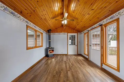 Living - 1172 6th Ave SW, Faribault, MN 55021 photo 4 of 4