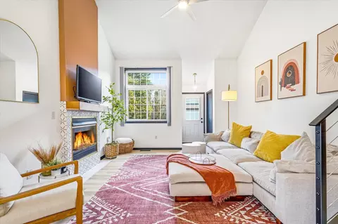 4058 Wilshire Cir #48, Shoreview, MN 55126