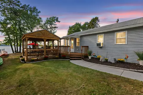 26560 Lake Ave, Zimmerman, MN 55398