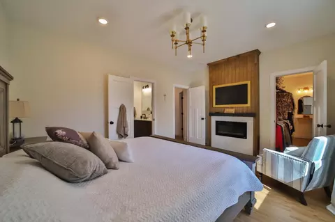 Bedroom - 13792 Oakwood Dr, Baxter, MN 56425 photo 3 of 9