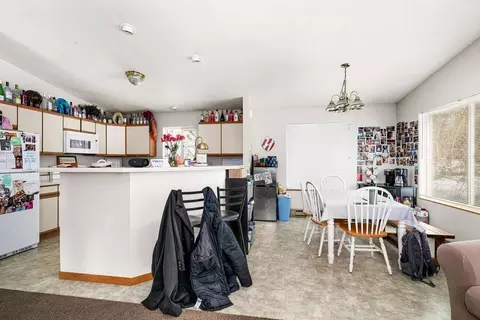 Kitchen - 2425 Vermilion Rd, Duluth, MN 55803 photo 3 of 3