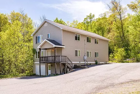 Exterior - 2425 Vermilion Rd, Duluth, MN 55803 photo 2 of 2