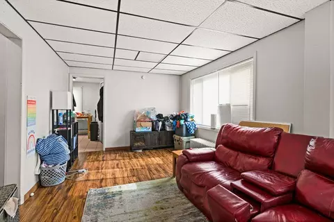 Living - 902 N 11th Ave E, Duluth, MN 55805 photo 1 of 1