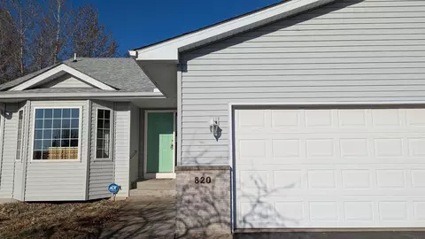820 Shady Ridge Ln, Braham, MN 55006