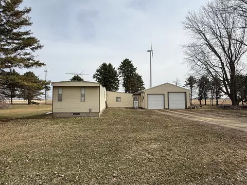 19367 680th St, Dodge Center, MN 55927