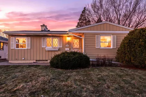 1511 Barclay St, Saint Paul, MN 55106