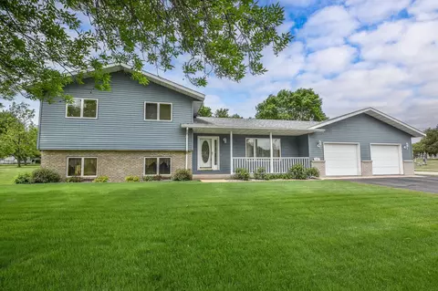 2407 Tranquility Dr, Saint Cloud, MN 56301