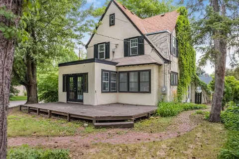 2657 Zenith Ave N, Robbinsdale, MN 55422