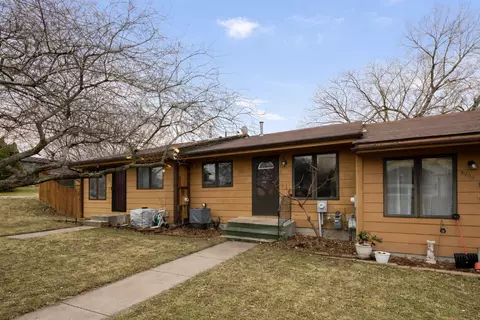 3704 Chandler Dr NE, Saint Anthony, MN 55421