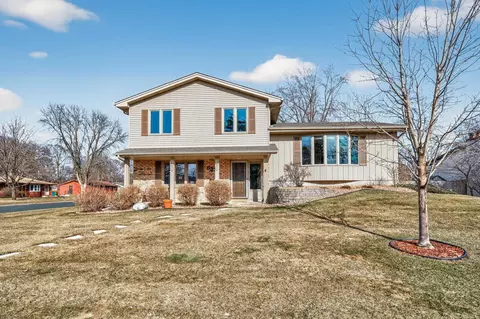 6331 Riverview Ter NE, Fridley, MN 55432