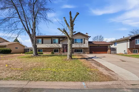 8309 Penn Ave N, Brooklyn Park, MN 55444