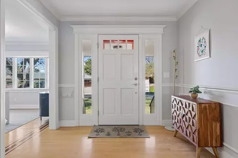 Entry Way - 7015 Lanham Ln, Edina, MN 55439 photo 1 of 2