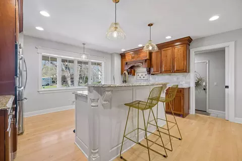 Kitchen - 7015 Lanham Ln, Edina, MN 55439 photo 2 of 6
