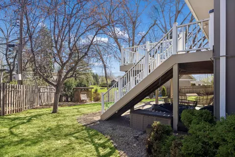 Exterior - 7015 Lanham Ln, Edina, MN 55439 photo 5 of 7