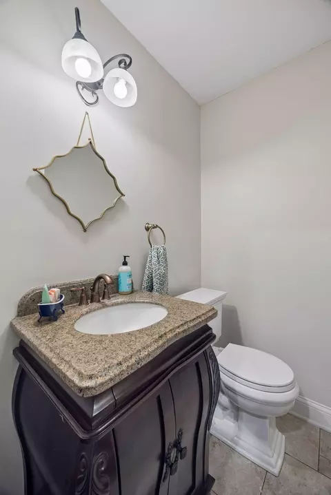 Bath - 7015 Lanham Ln, Edina, MN 55439 photo 1 of 6