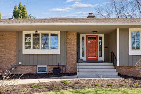 Exterior - 7015 Lanham Ln, Edina, MN 55439 photo 7 of 7