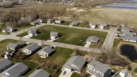 564 Willow Ave, Eden Valley, MN 55329