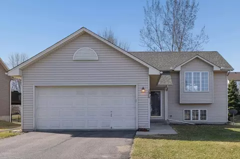 1976 Alden Ave, Shakopee, MN 55379