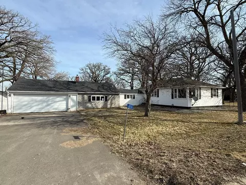 12713 375th Ave, Waseca, MN 56093