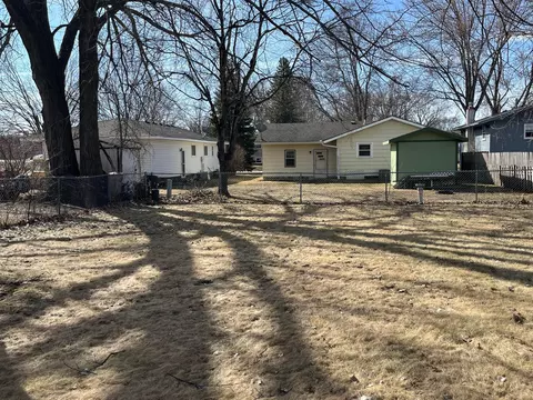 Exterior - 2904 Monroe Pl, Saint Cloud, MN 56303 photo 4 of 7