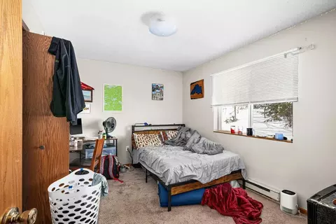 Bedroom - 2417 Vermilion Rd, Duluth, MN 55803 photo 8 of 8