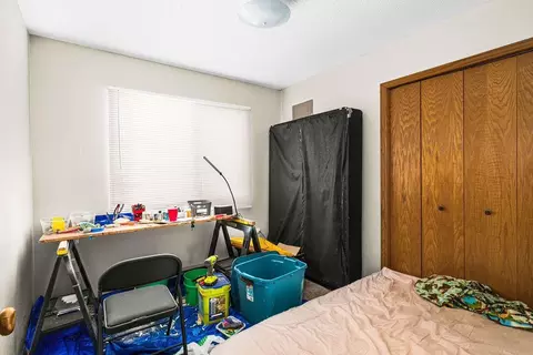 Bedroom - 2417 Vermilion Rd, Duluth, MN 55803 photo 5 of 8