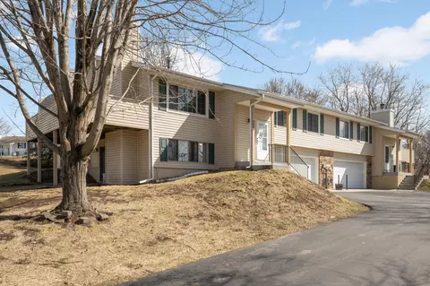 3830 Laurel Ct, Eagan, MN 55122