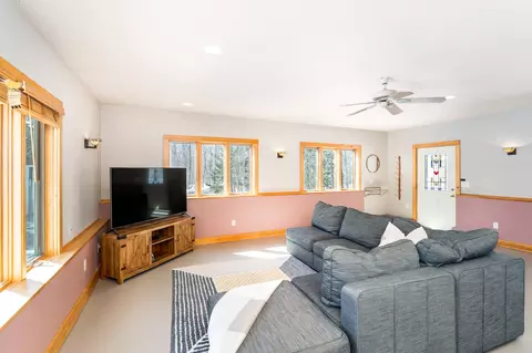 Living - 4286 Lavaque Rd, Hermantown, MN 55811 photo 8 of 8