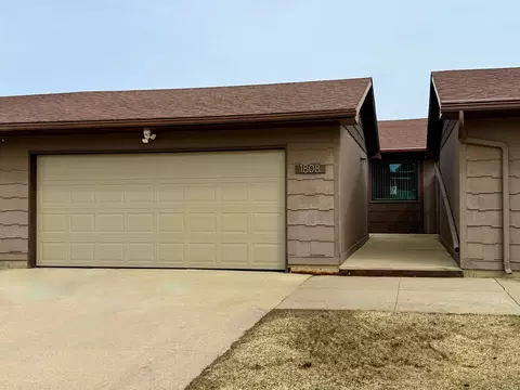 1808 Lakewood Ave, Albert Lea, MN 56007