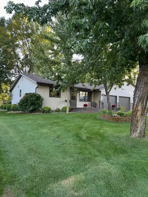 1208 Bridgeport Ln NW, Alexandria, MN 56308