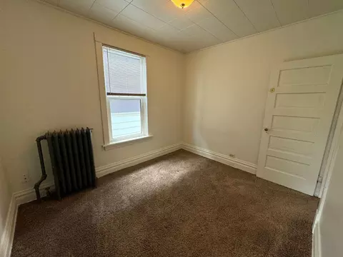Bedroom - 224 E 6th St, Duluth, MN 55805 photo 12 of 13
