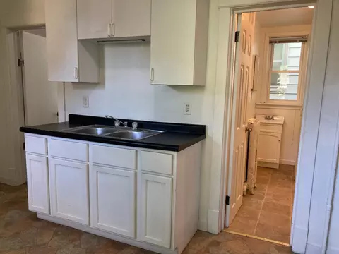 Entry Way - 224 E 6th St, Duluth, MN 55805 photo 1 of 5