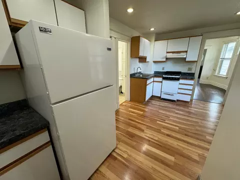 Kitchen - 224 E 6th St, Duluth, MN 55805 photo 3 of 3