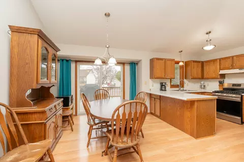 Dining - 1817 Ruby Cir, Shakopee, MN 55379 photo 1 of 2