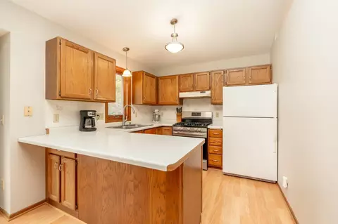 Kitchen - 1817 Ruby Cir, Shakopee, MN 55379 photo 1 of 5
