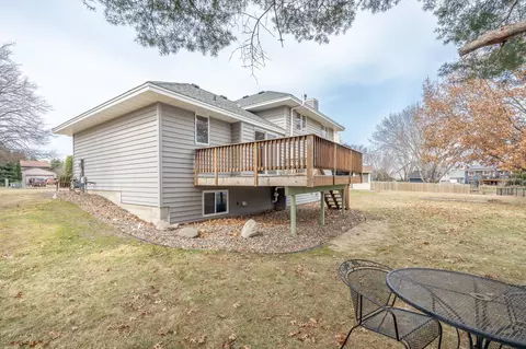 Exterior - 1817 Ruby Cir, Shakopee, MN 55379 photo 5 of 7