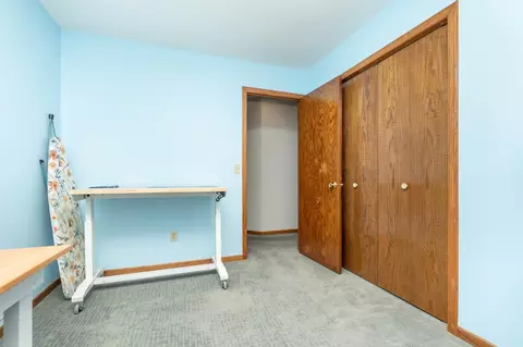 Bedroom - 1817 Ruby Cir, Shakopee, MN 55379 photo 4 of 5