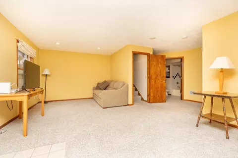 Living - 1817 Ruby Cir, Shakopee, MN 55379 photo 3 of 4