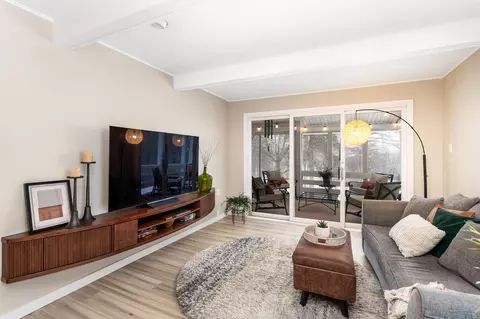 Living - 630 Valley Dr, Duluth, MN 55804 photo 2 of 7